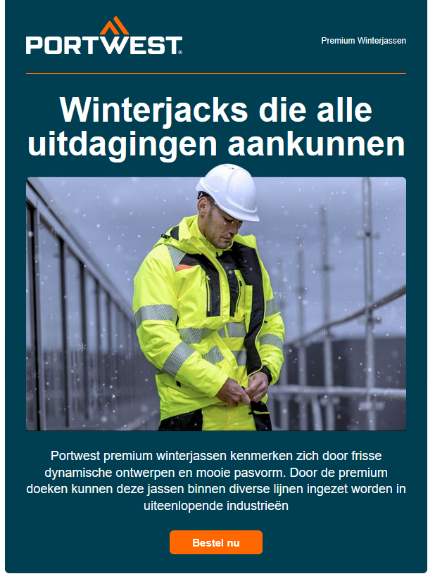 Omslagfoto met de kop "Winterjassen die elke uitdaging aankunnen" en een foto van een arbeider in warme gele winterkleding. De man draagt ​​een witte helm en ritst zijn jas dicht. Op de achtergrond is een besneeuwde bouwplaats te zien. Een link naar onze winterjassen vindt u hier.
